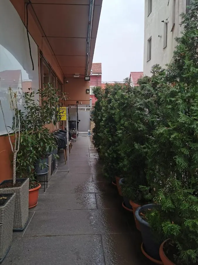 Nevis Fundeni Ξενοδοχείο Βουκουρέστι 0*,  Ρουμανία